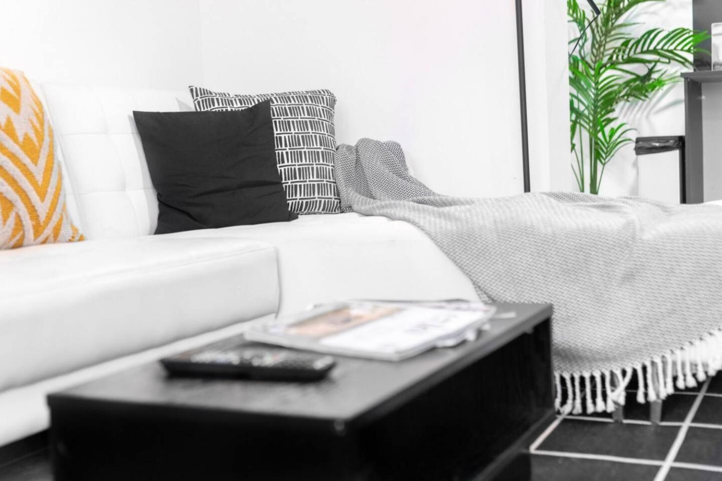 Loft Style Apartment - Near City Centre - Smart Tv- Wifi - Parking - Top Rated - 3Nt Birmingham Eksteriør billede